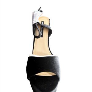 French Connection Taryn - Size 9 - black velvet platform block heels